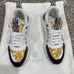 Versace sneakers size 38